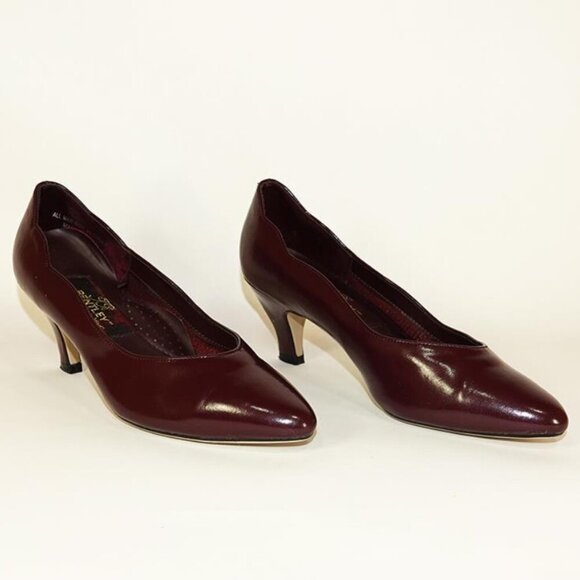 Bentley SZ 5.5 Burgundy pointed toe pump kitten heel Dressy Office Timeless Clos - Picture 1 of 12